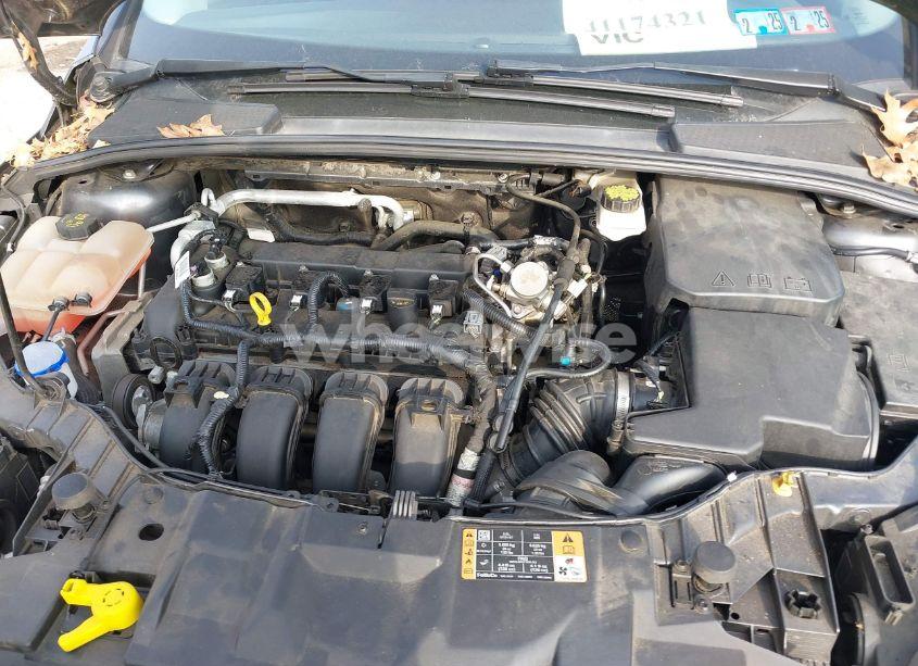 Photo 10 of 2018 Ford Focus SE (VIN 1FADP3K22JL285268)