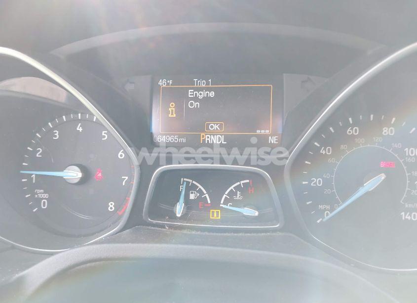 Photo 15 of 2018 Ford Focus SE (VIN 1FADP3K22JL285268)