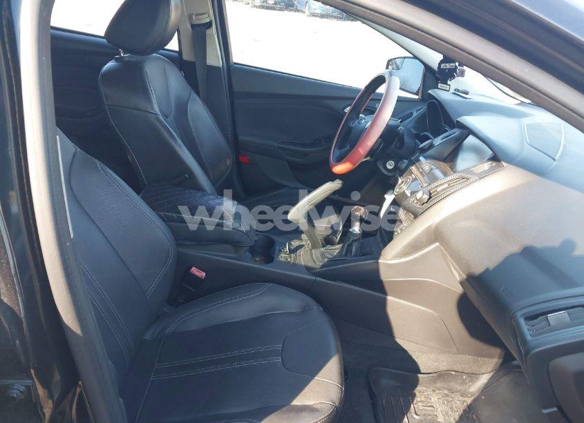 Photo 5 of 2013 Ford Focus SE (VIN 1FADP3K23DL168206)