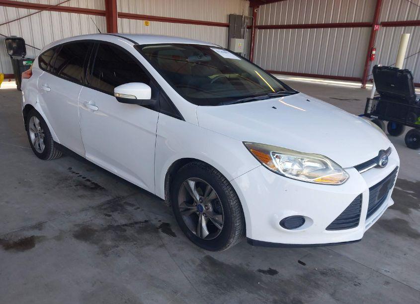2013 Ford Focus SE (VIN 1FADP3K23DL190514) main photo