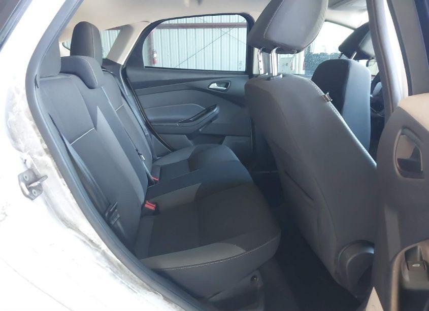 Photo 8 of 2013 Ford Focus SE (VIN 1FADP3K23DL190514)