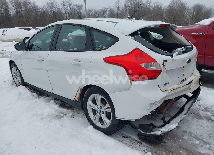 Photo 3 of 2013 Ford Focus SE (VIN 1FADP3K23DL230297)