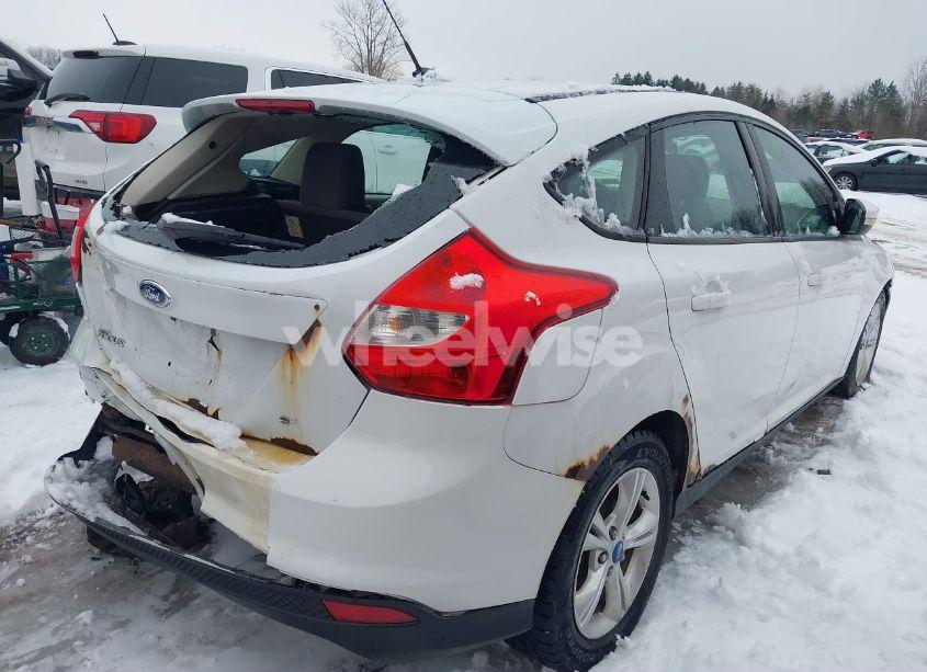 Photo 4 of 2013 Ford Focus SE (VIN 1FADP3K23DL230297)