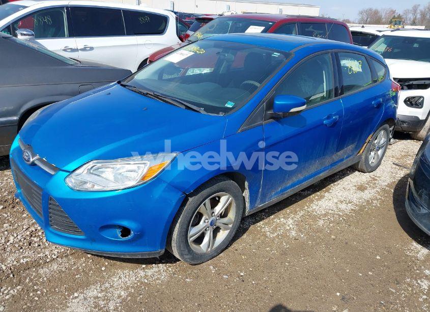 Photo 2 of 2013 Ford Focus SE (VIN 1FADP3K23DL262456)