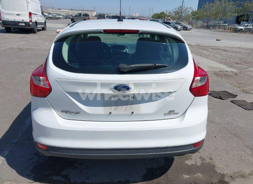 Photo 17 of 2013 Ford Focus SE (VIN 1FADP3K23DL279077)