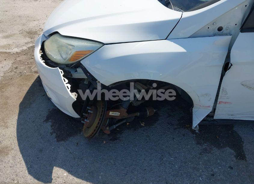 Photo 6 of 2013 Ford Focus SE (VIN 1FADP3K23DL279077)