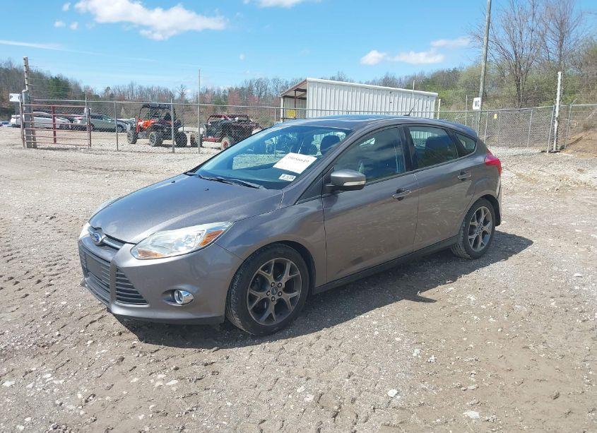 Photo 2 of 2013 Ford Focus SE (VIN 1FADP3K23DL289334)