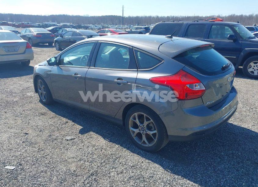 Photo 3 of 2013 Ford Focus SE (VIN 1FADP3K23DL317181)