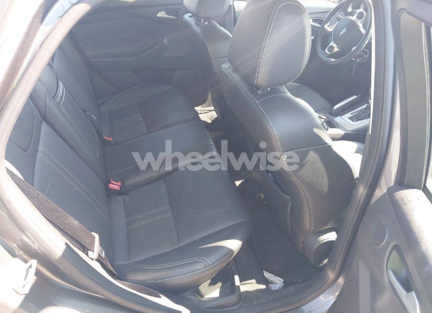 Photo 8 of 2013 Ford Focus SE (VIN 1FADP3K23DL317181)