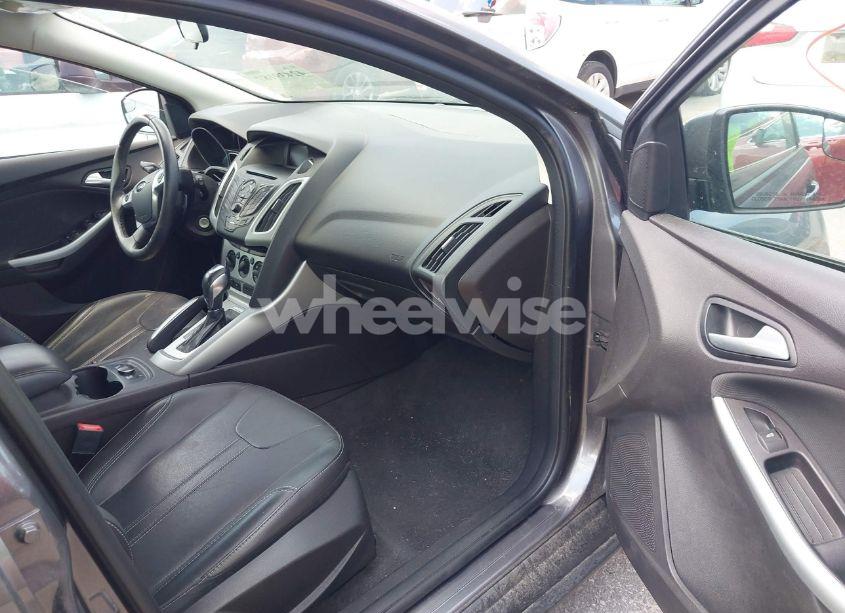 Photo 5 of 2013 Ford Focus SE (VIN 1FADP3K23DL332389)