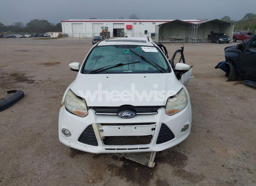 Photo 12 of 2013 Ford Focus SE (VIN 1FADP3K23DL374626)