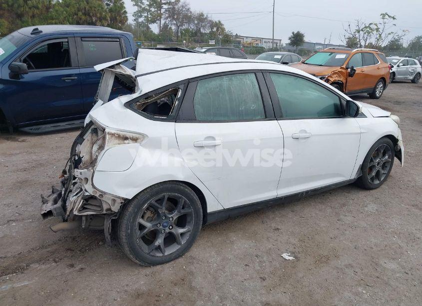 Photo 4 of 2013 Ford Focus SE (VIN 1FADP3K23DL374626)