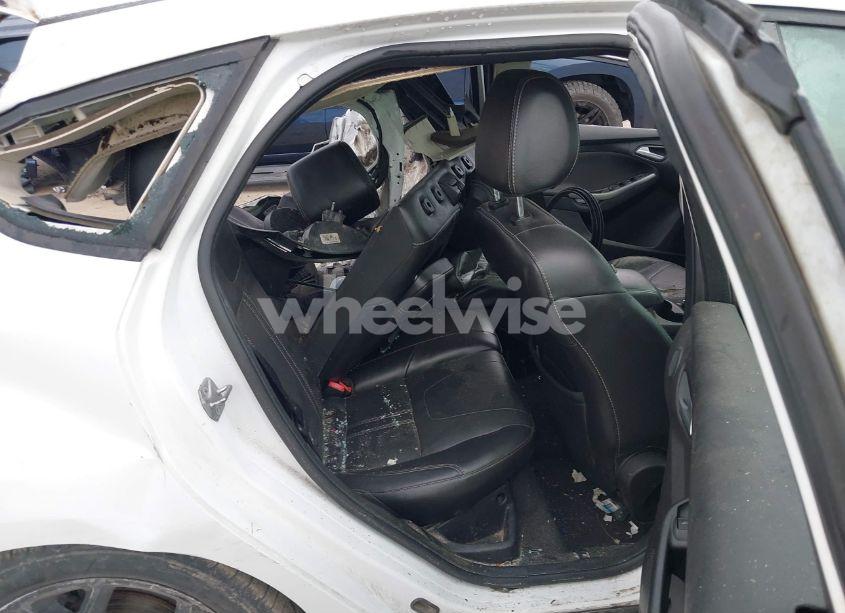 Photo 8 of 2013 Ford Focus SE (VIN 1FADP3K23DL374626)