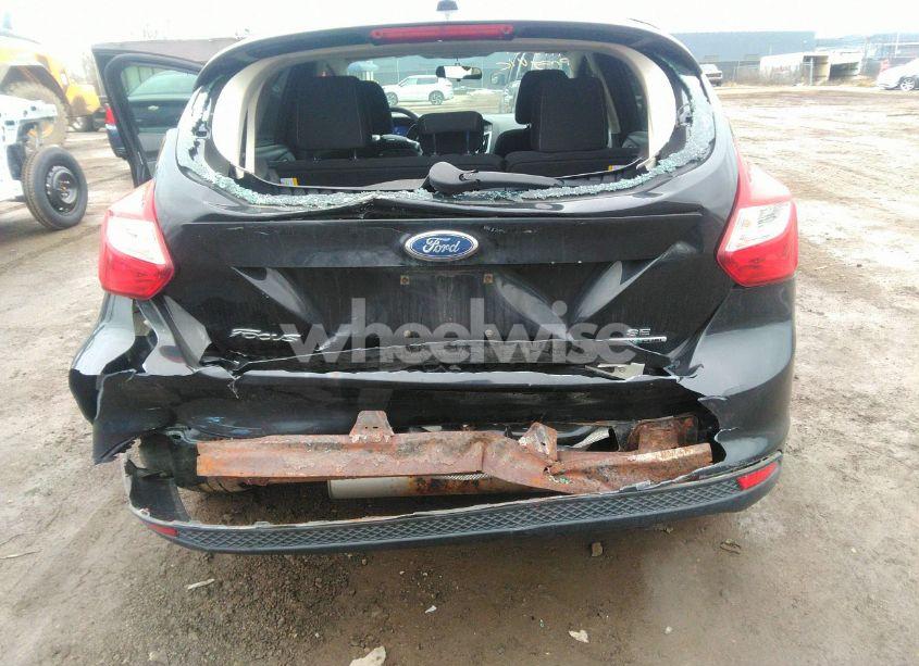 Photo 6 of 2013 Ford Focus SE (VIN 1FADP3K23DL380877)