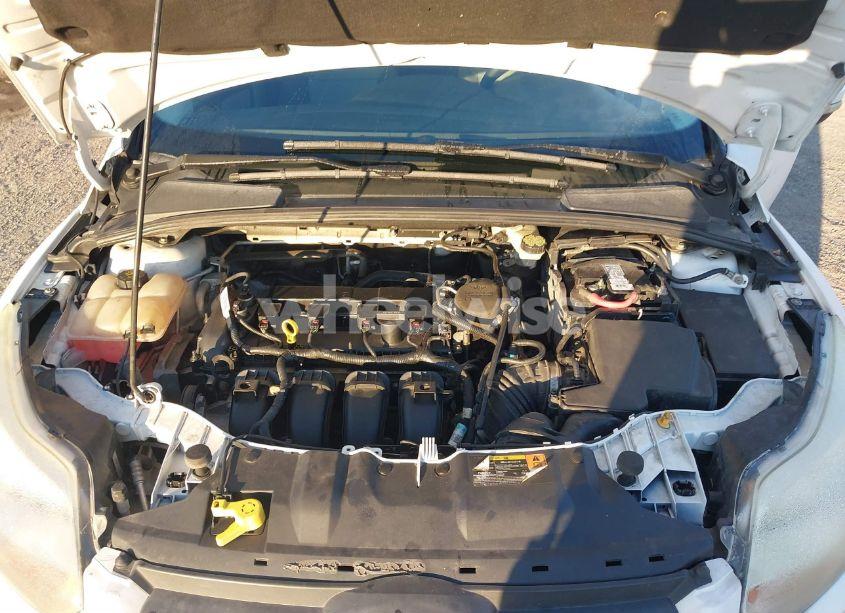 Photo 10 of 2014 Ford Focus SE (VIN 1FADP3K23EL121730)