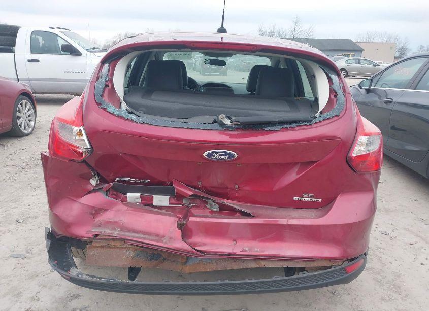 Photo 16 of 2014 Ford Focus SE (VIN 1FADP3K23EL166957)