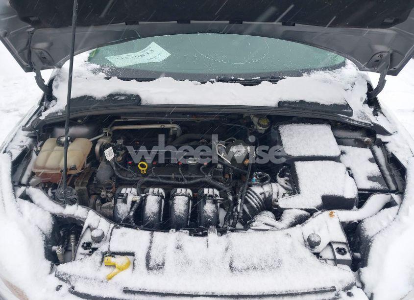 Photo 10 of 2014 Ford Focus SE (VIN 1FADP3K23EL178753)