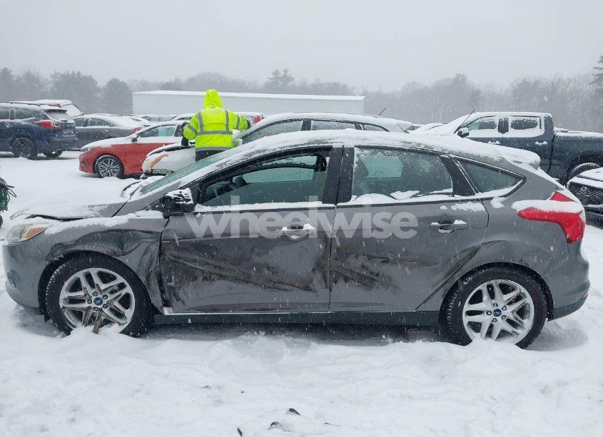 Photo 14 of 2014 Ford Focus SE (VIN 1FADP3K23EL178753)