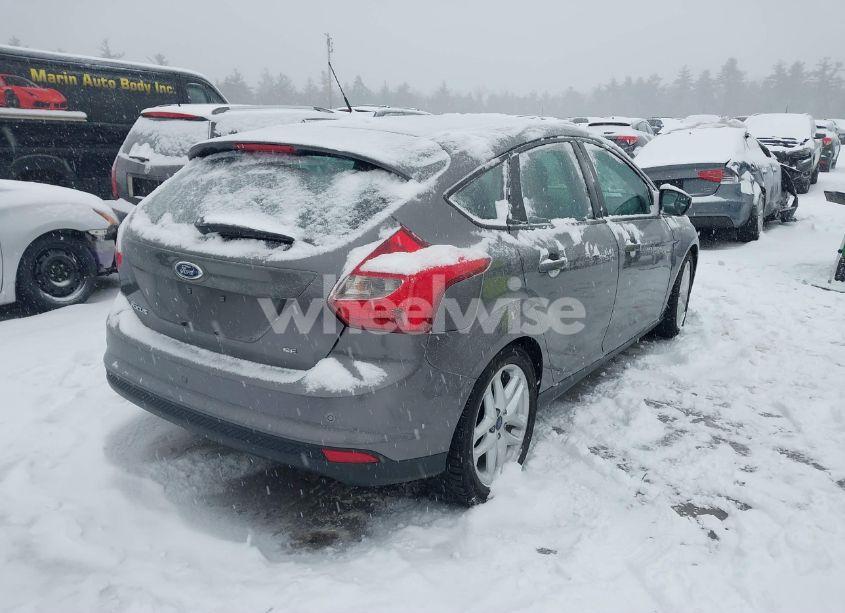 Photo 4 of 2014 Ford Focus SE (VIN 1FADP3K23EL178753)
