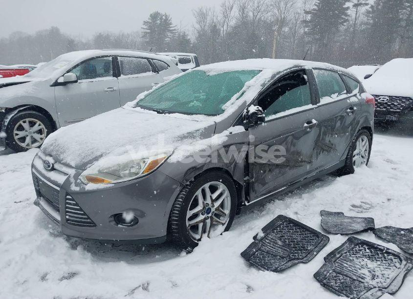 Photo 6 of 2014 Ford Focus SE (VIN 1FADP3K23EL178753)