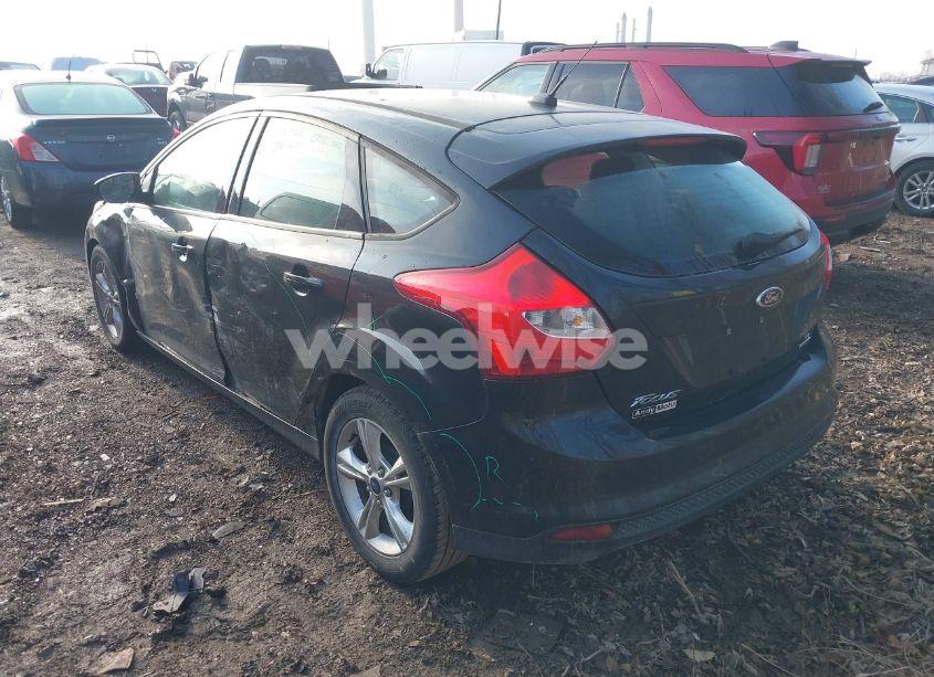 Photo 3 of 2014 Ford Focus SE (VIN 1FADP3K23EL184228)