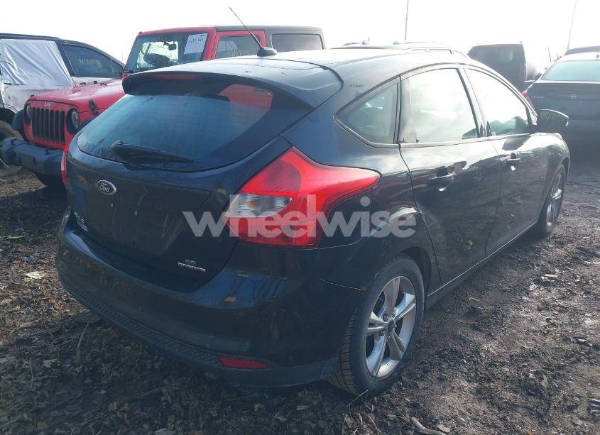 Photo 4 of 2014 Ford Focus SE (VIN 1FADP3K23EL184228)