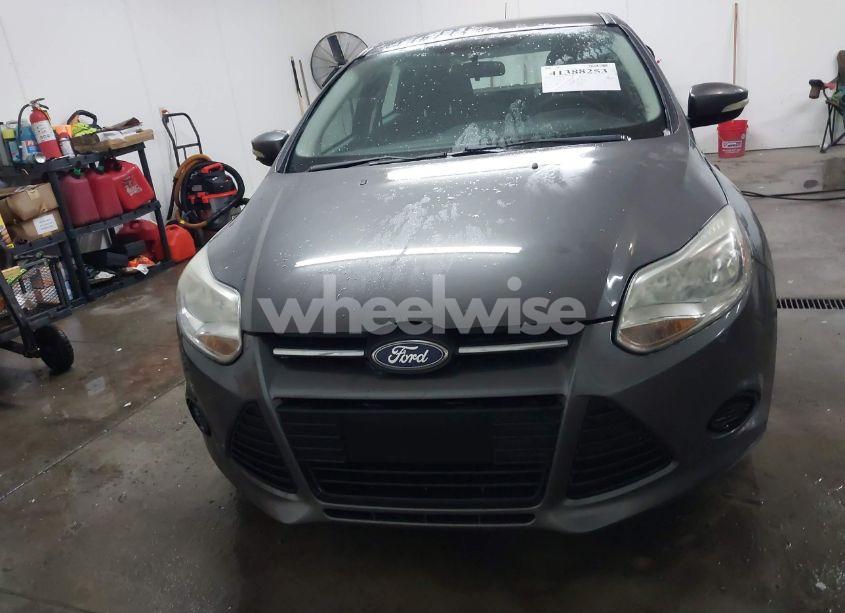 Photo 12 of 2014 Ford Focus SE (VIN 1FADP3K23EL205935)