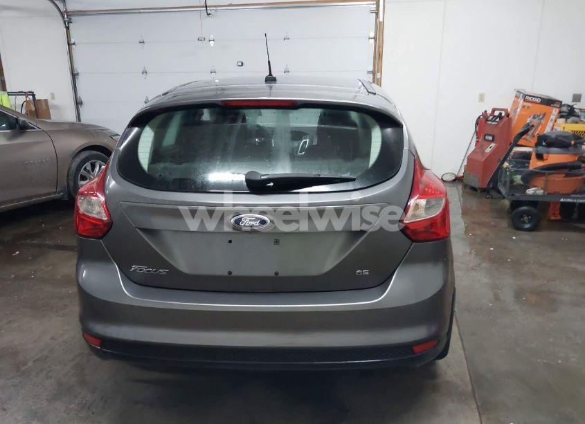Photo 16 of 2014 Ford Focus SE (VIN 1FADP3K23EL205935)