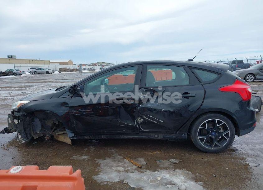 Photo 15 of 2014 Ford Focus SE (VIN 1FADP3K23EL213212)