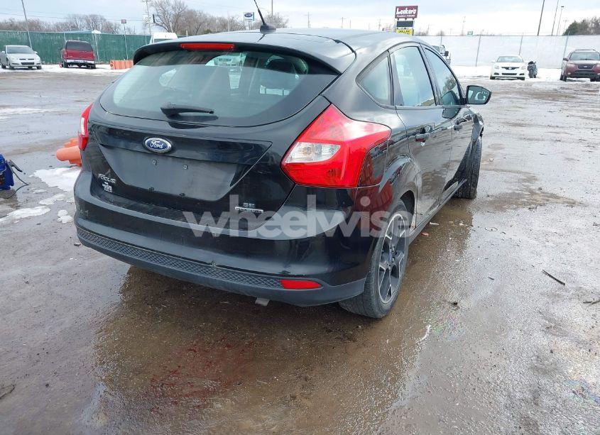 Photo 4 of 2014 Ford Focus SE (VIN 1FADP3K23EL213212)