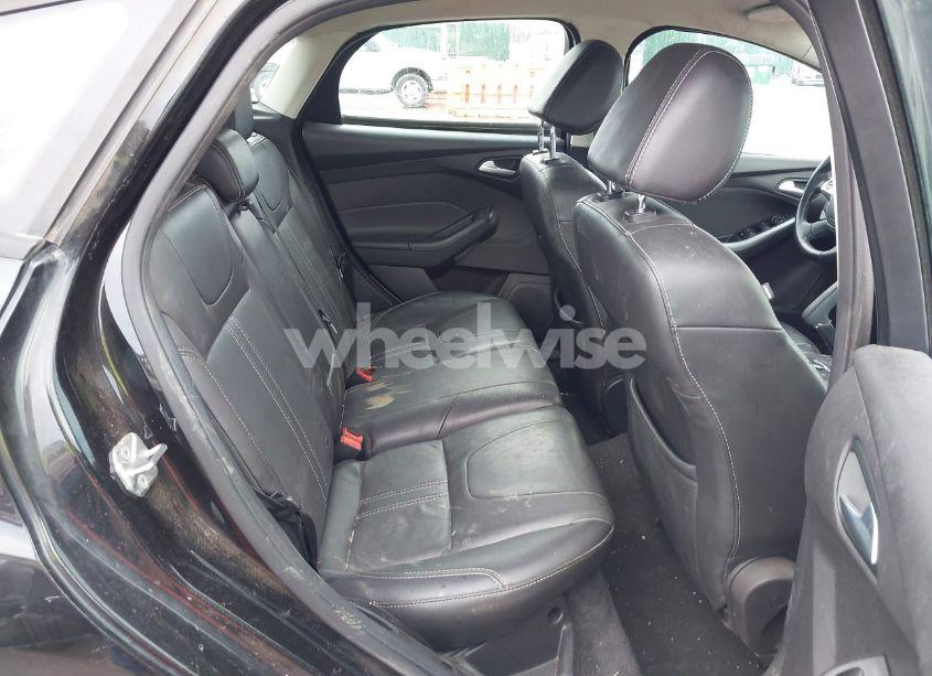 Photo 8 of 2014 Ford Focus SE (VIN 1FADP3K23EL213212)