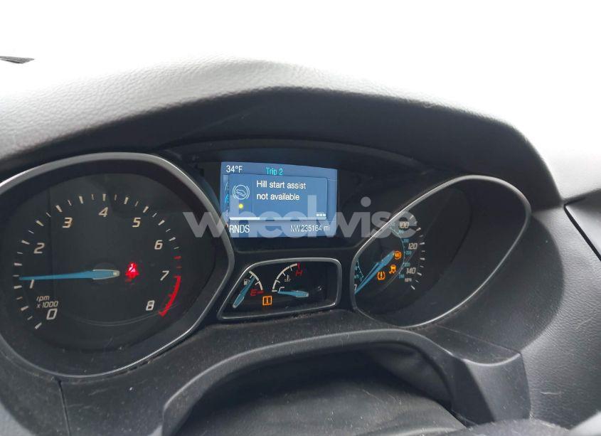 Photo 7 of 2014 Ford Focus SE (VIN 1FADP3K23EL258943)