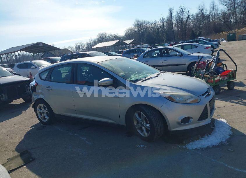 Photo 13 of 2014 Ford Focus SE (VIN 1FADP3K23EL314427)