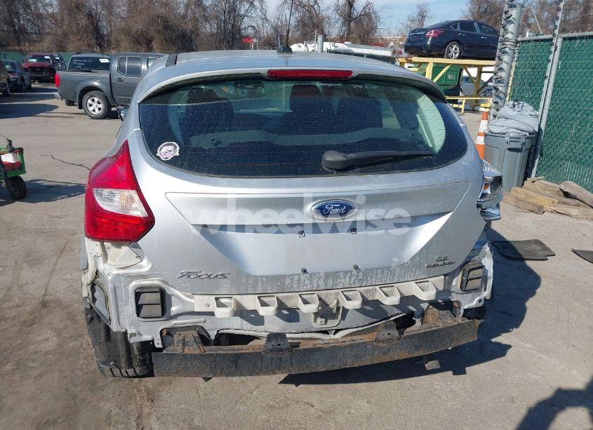 Photo 16 of 2014 Ford Focus SE (VIN 1FADP3K23EL314427)