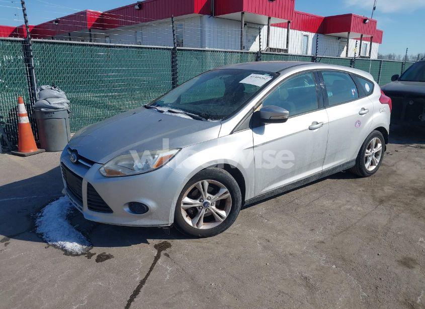 Photo 2 of 2014 Ford Focus SE (VIN 1FADP3K23EL314427)