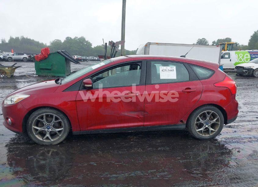 Photo 14 of 2014 Ford Focus SE (VIN 1FADP3K23EL319188)