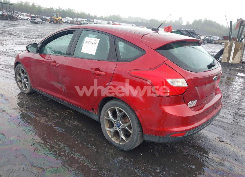 Photo 3 of 2014 Ford Focus SE (VIN 1FADP3K23EL319188)