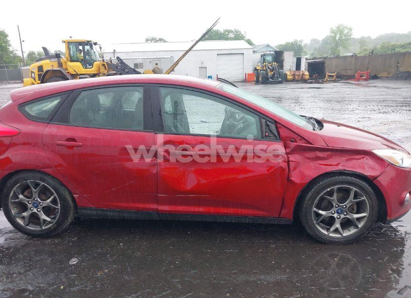 Photo 6 of 2014 Ford Focus SE (VIN 1FADP3K23EL319188)