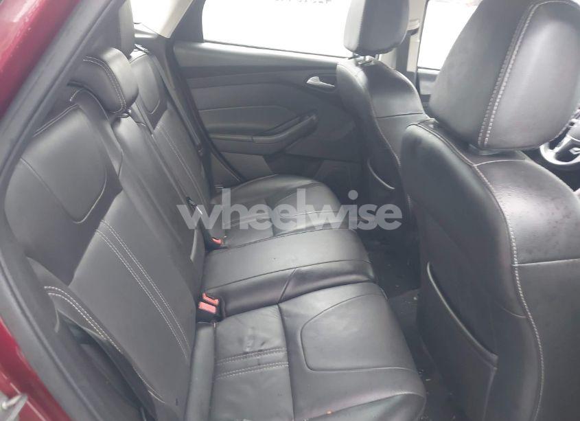 Photo 8 of 2014 Ford Focus SE (VIN 1FADP3K23EL319188)