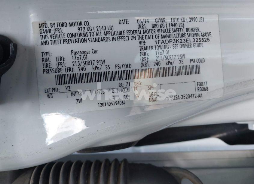 Photo 9 of 2014 Ford Focus SE (VIN 1FADP3K23EL325525)