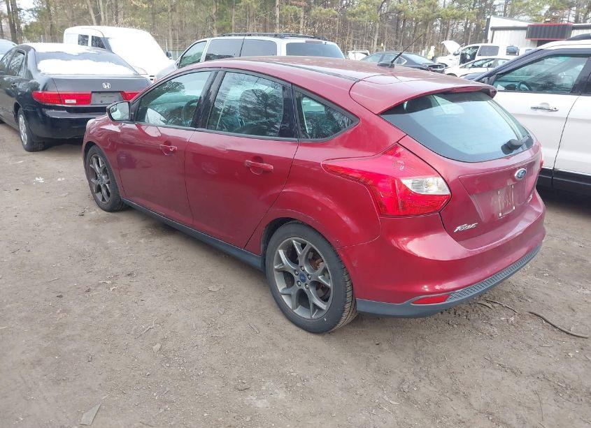 Photo 3 of 2014 Ford Focus SE (VIN 1FADP3K23EL371100)