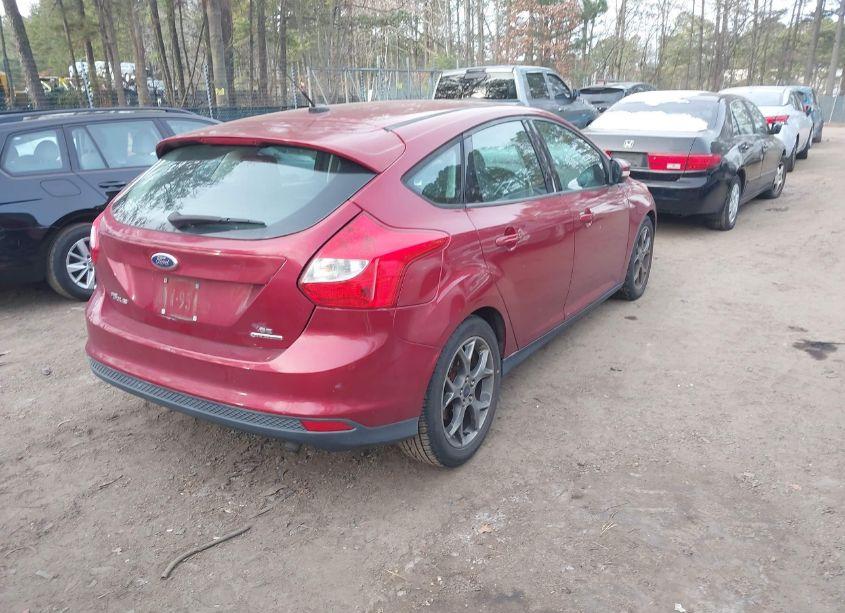 Photo 4 of 2014 Ford Focus SE (VIN 1FADP3K23EL371100)