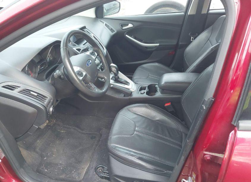 Photo 5 of 2014 Ford Focus SE (VIN 1FADP3K23EL371100)