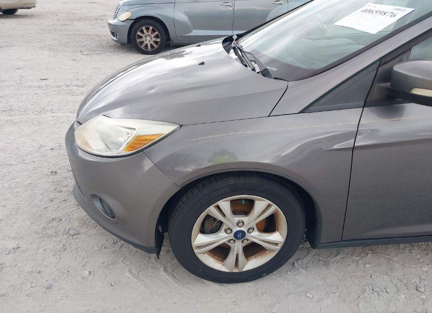 Photo 6 of 2014 Ford Focus SE (VIN 1FADP3K23EL417265)