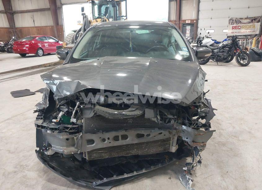 Photo 12 of 2015 Ford Focus SE (VIN 1FADP3K23FL209498)