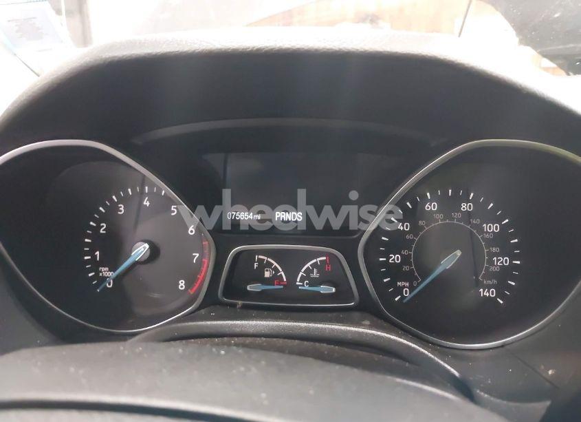 Photo 7 of 2015 Ford Focus SE (VIN 1FADP3K23FL209498)