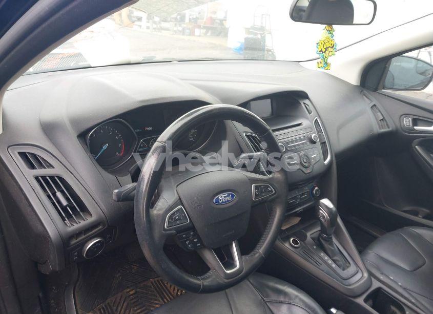 Photo 13 of 2015 Ford Focus SE (VIN 1FADP3K23FL214832)