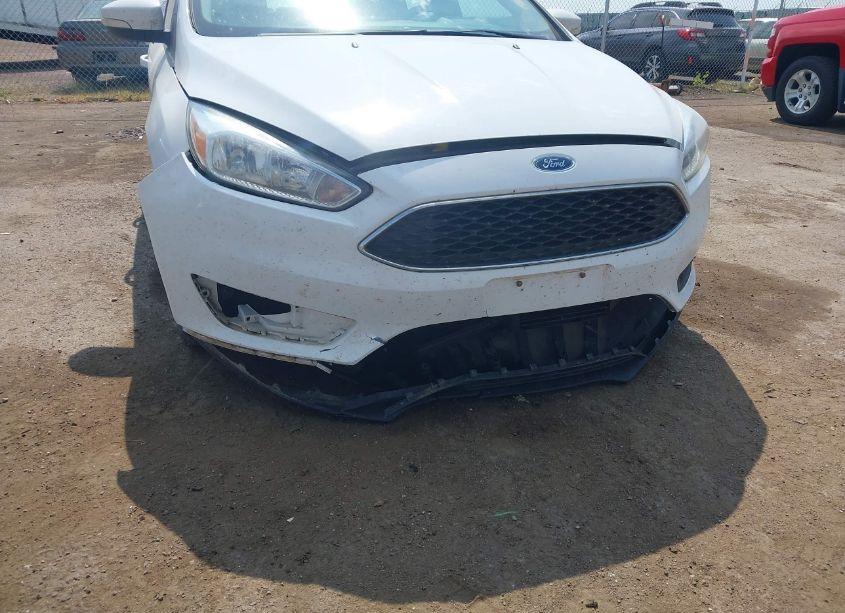 Photo 6 of 2015 Ford Focus SE (VIN 1FADP3K23FL220811)
