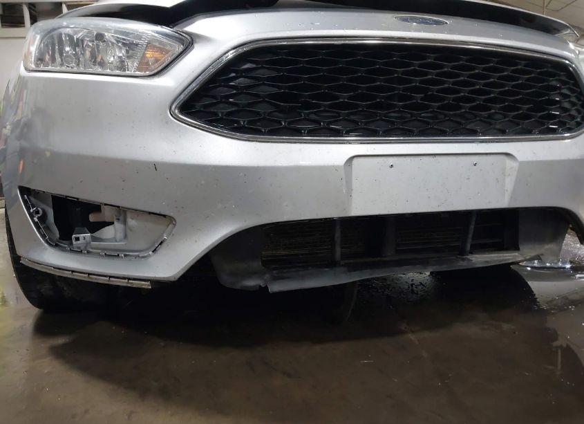 Photo 6 of 2015 Ford Focus SE (VIN 1FADP3K23FL222879)