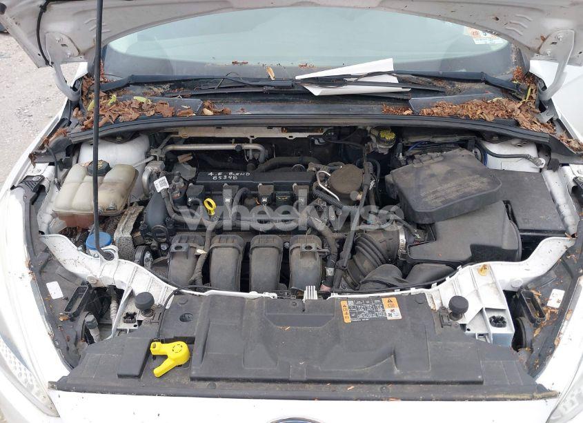 Photo 10 of 2015 Ford Focus SE (VIN 1FADP3K23FL275937)